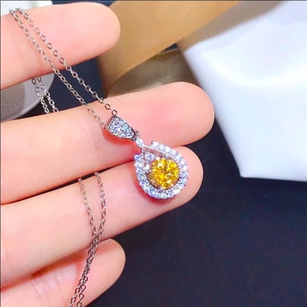 Certified, 1CT Natural Yellow Moissanite pendant